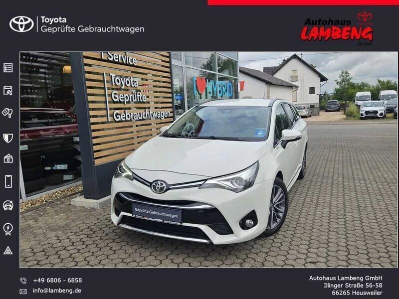 Weiss Gebraucht 2017 Toyota Avensis Edition-S Kombi | 20.169 € (Teuer) - Bild 1/1