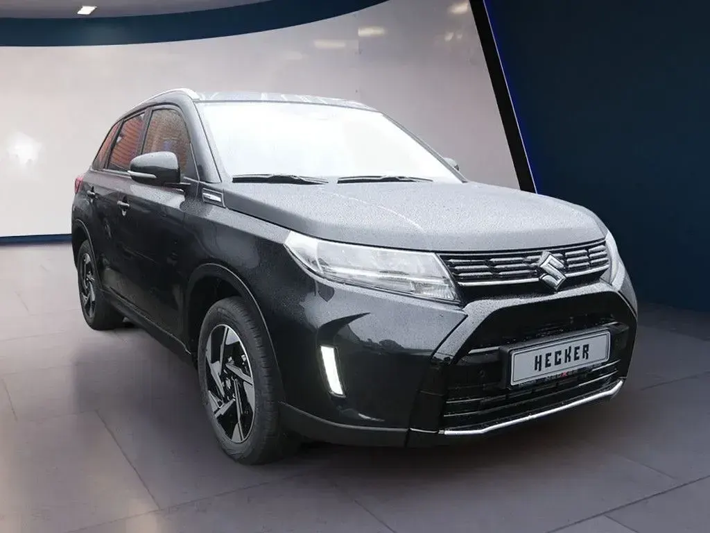 Neu Suzuki Vitara Comfort+ 110 PS (80 kW) 2026 Schwarz SUV