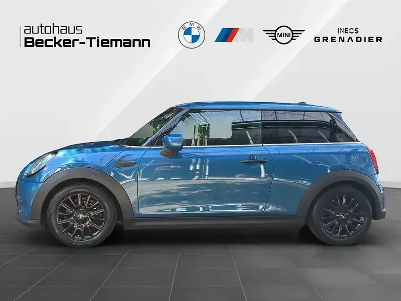 Gebraucht Mini ONE Hatch 102 PS (75 kW) 2022 Island blue Kleinwagen