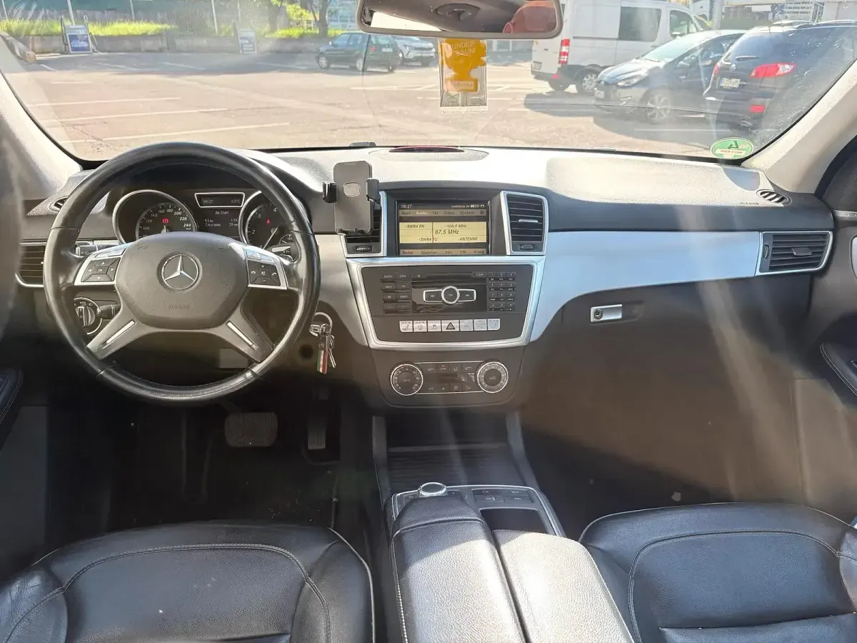 Gebraucht Mercedes ML250 204 PS (150 kW) 2012 Weiß SUV