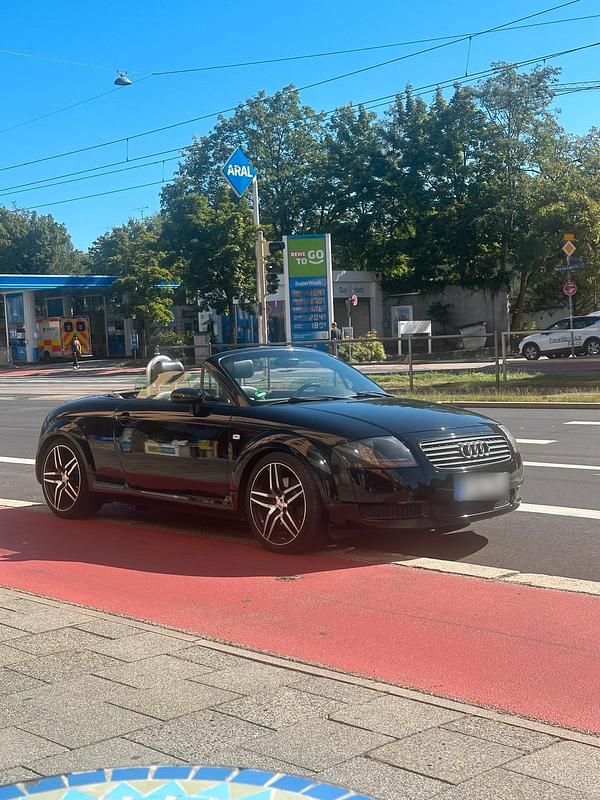Second-hand Audi TT 150 CP (110 kW) 2002 Negru Coupe