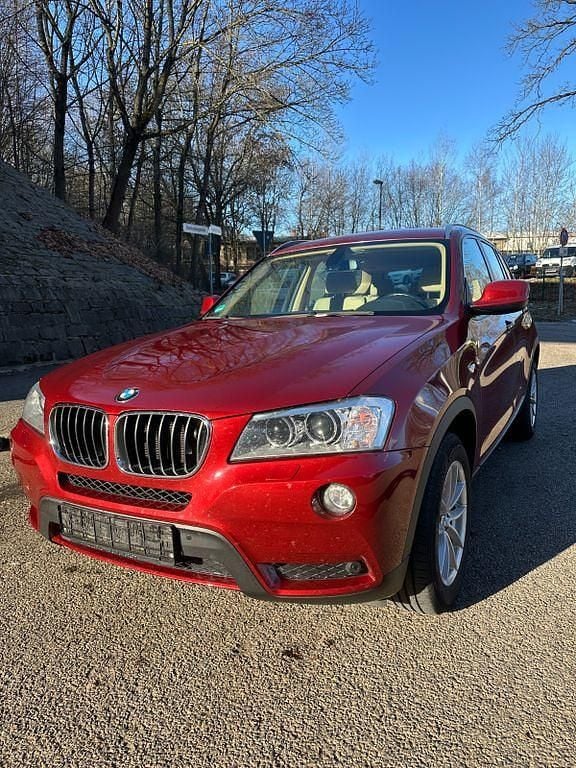 Rot Gebraucht 2012 BMW X3 Sport Line SUV | 8.490 € (Guter Preis) - Bild 1/4