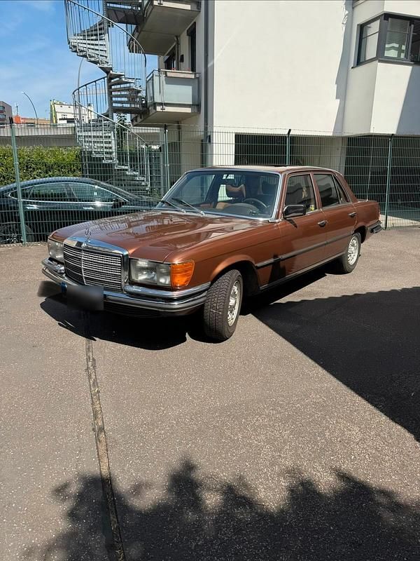 Gebraucht Mercedes E280 185 PS (136 kW) 1979 Braun Limousine