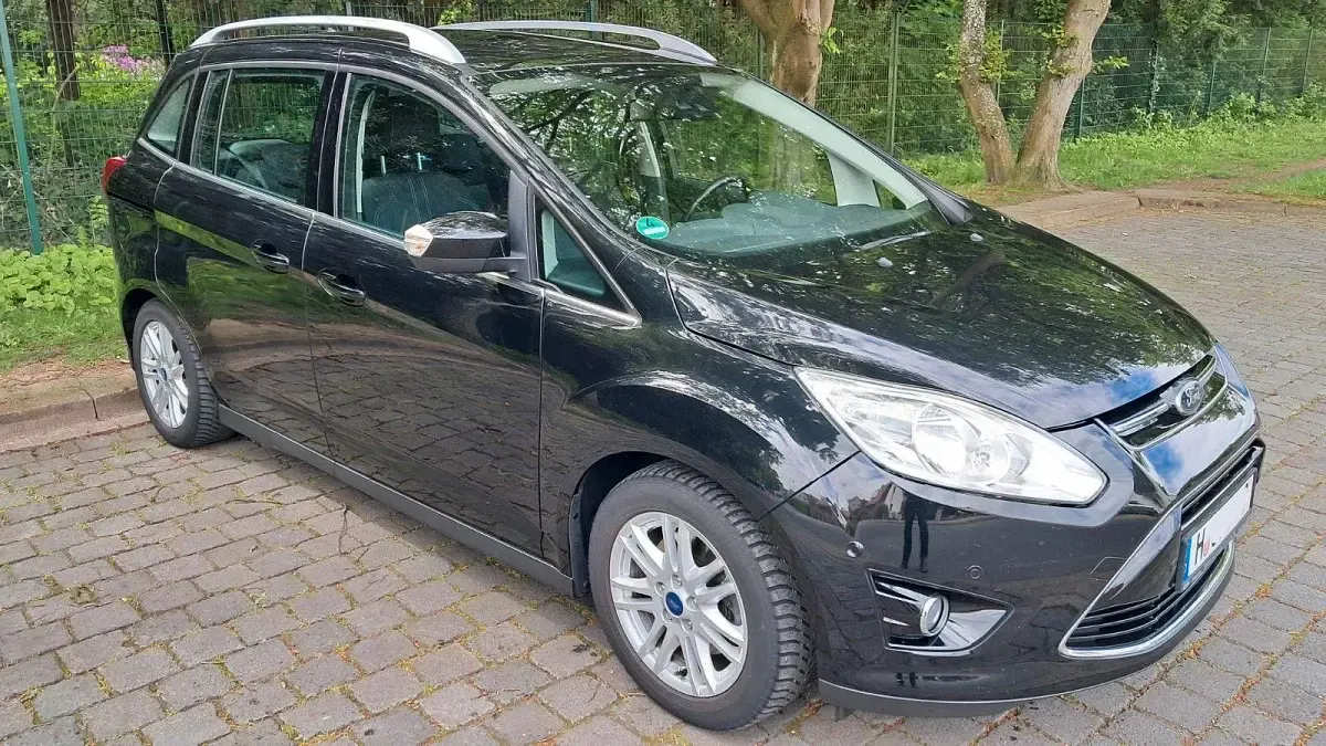 Używany Ford Grand C-Max Titanium 150 KM (110 kW) 2013 Czarny Minivan