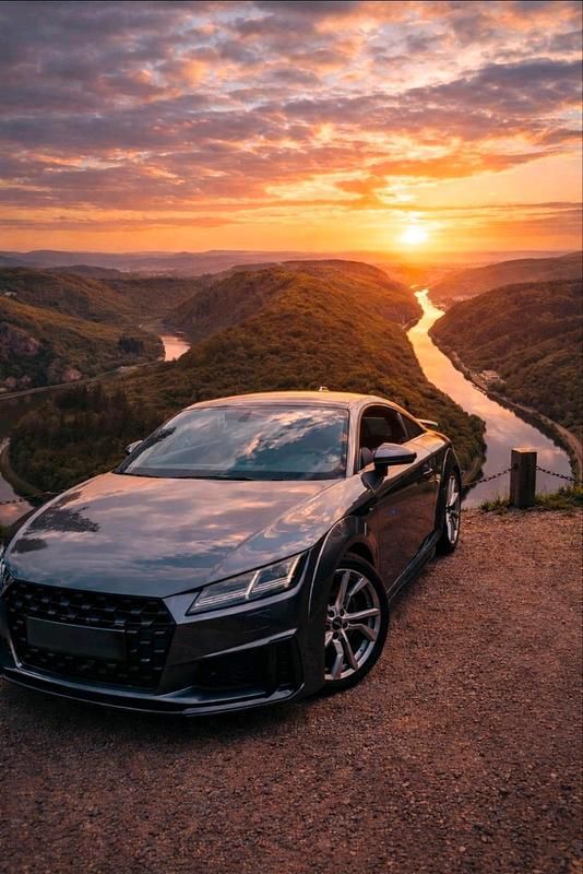 Grau Gebraucht 2019 Audi TT S-Line Coupé | 29.999 € (Fairer Preis) - Bild 1/4