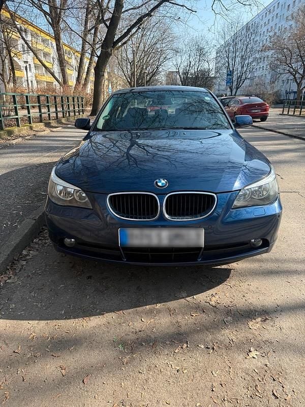 Gebraucht BMW 520 170 PS (125 kW) 2003 Blau Limousine