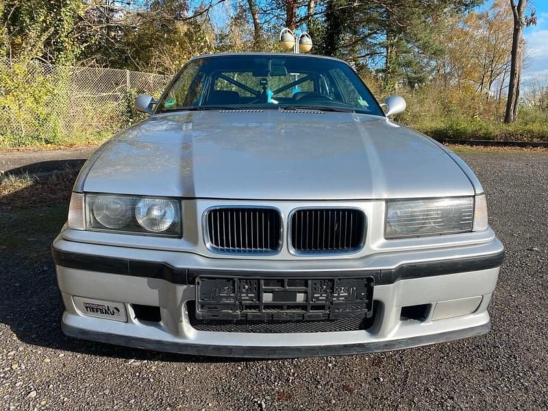 Gebraucht BMW M3 Shadowline 286 PS (210 kW) 1992 Silber Coupé