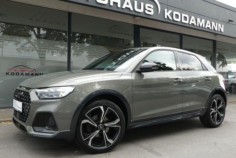 Grau Gebraucht 2022 Audi A1 Ambiente Kleinwagen | 23.950 € (Fairer Preis) - Bild 1/4