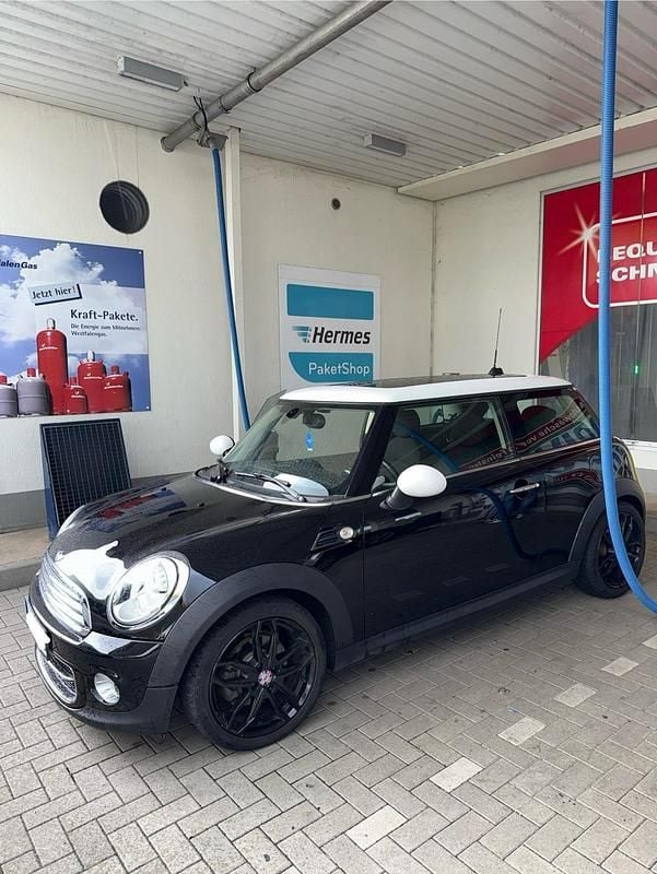 Schwarz Gebraucht 2014 Mini Cooper D Kleinwagen | 8.950 € - Bild 1/4