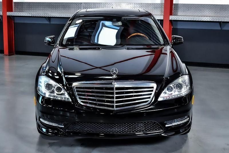 Gebraucht Mercedes S550 387 PS (284 kW) 2011 Schwarz Limousine