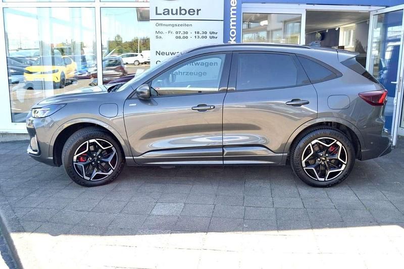Gebraucht Ford Kuga ST-Line X 242 PS (177 kW) 2025 Grau SUV