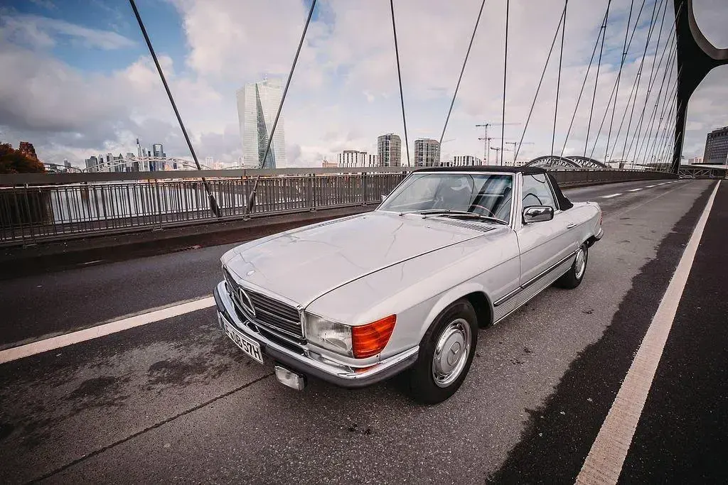 Gebraucht Mercedes SL280 185 PS (136 kW) 1979 Silber Cabrio