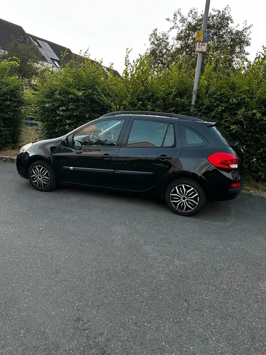 Gebraucht Renault Clio GrandTour 75 PS (55 kW) 2012 Schwarz Kombi