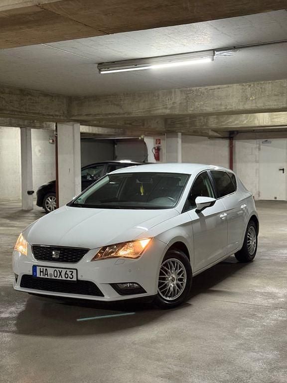 Gebraucht Seat Leon 150 PS (110 kW) 2015 Weiß Limousine