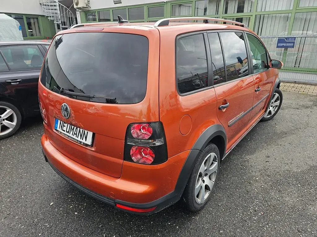 Brugt VW Touran 140 HK (102 kW) 2008 Orange MPV