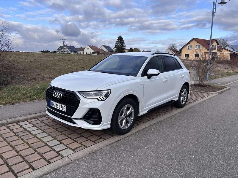 Weiß Gebraucht 2022 Audi Q3 S-Line SUV | 33.400 € (Fairer Preis) - Bild 1/4