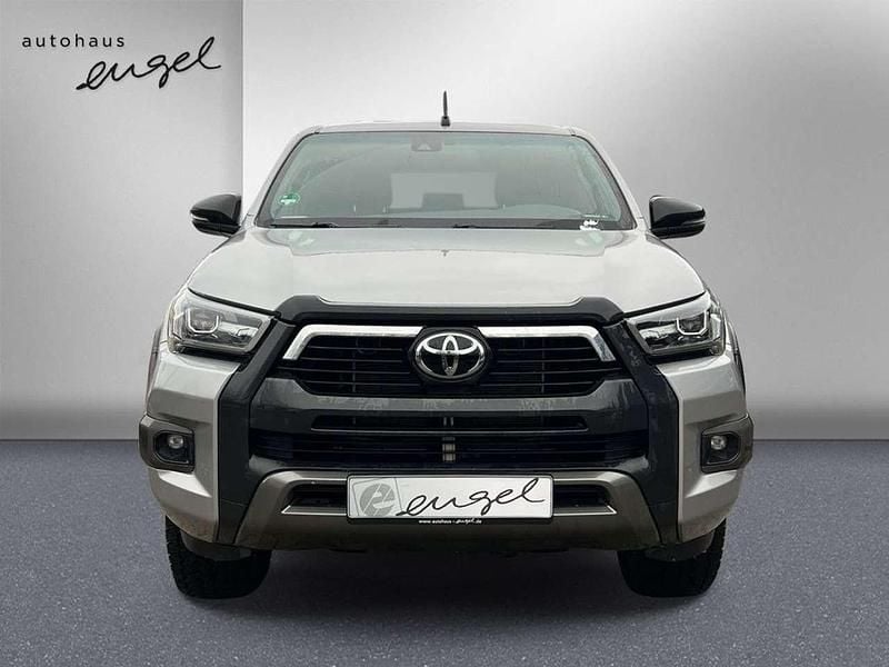 Gebraucht Toyota HiLux 204 PS (150 kW) 2021 Lichtsilber metallic Pickup