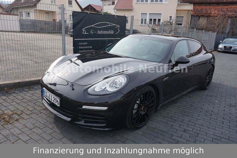 Basaltschwarzmetallic Gebraucht 2013 Porsche Panamera S Chrono Limousine | 39.900 € - Bild 1/4
