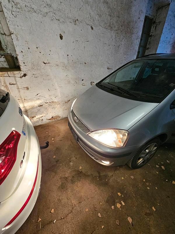 Silber Gebraucht 2005 Ford Galaxy Van / Kleinbus | 2.200 € (Fairer Preis) - Bild 1/4