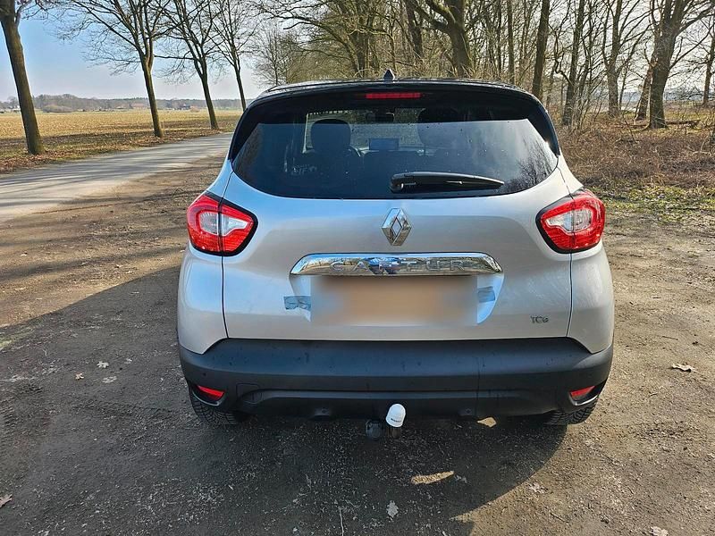 Gebraucht Renault Captur 118 PS (86 kW) 2016 Silber SUV