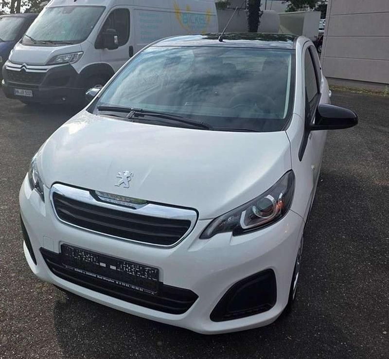 Weiß Gebraucht 2021 Peugeot 108 Kleinwagen | 11.500 € (Etwas zu teuer) - Bild 1/4