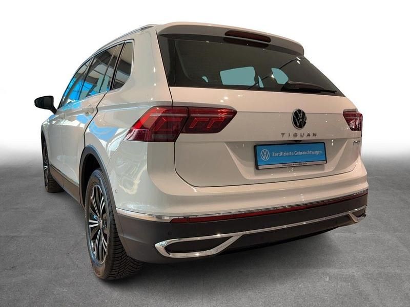 Gebraucht VW Tiguan Elegance 245 PS (180 kW) 2022 Weiß SUV