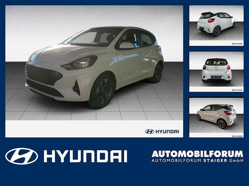 Weiß Gebraucht 2024 Hyundai Matrix Trend Van / Kleinbus | 16.190 € - Bild 1/4