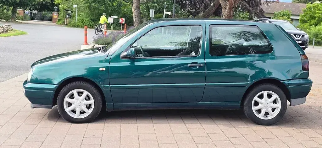Gebraucht VW Golf III 75 PS (55 kW) 1997 Grün Limousine