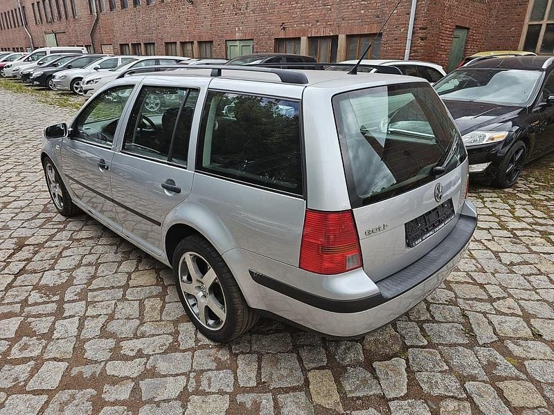 Gebraucht VW Golf IV Comfortline 104 PS (76 kW) 2002 Silber Kombi
