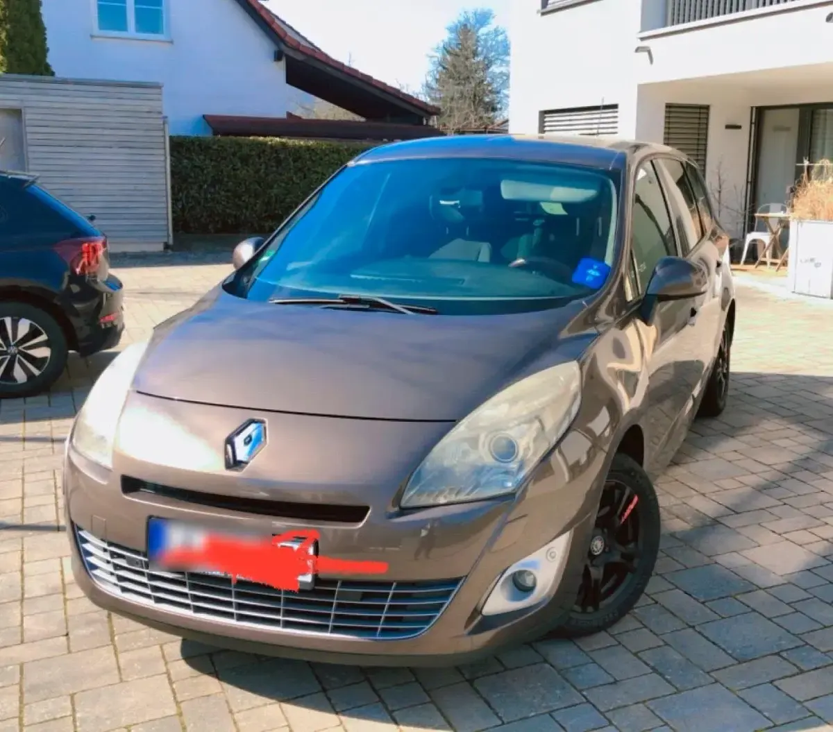 Gebraucht Renault Scénic III 140 PS (102 kW) 2010 Braun Van / Kleinbus