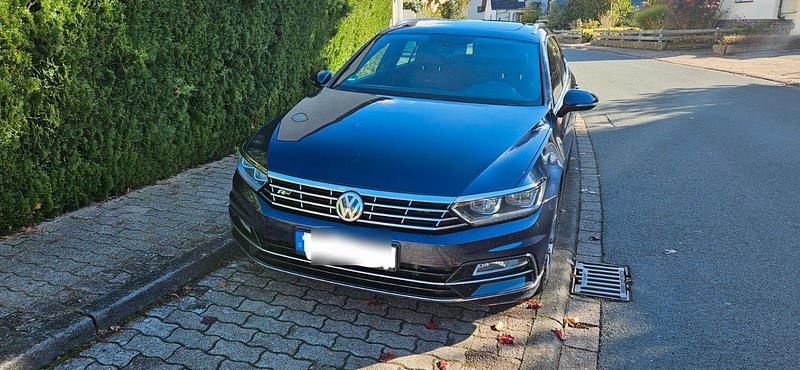 Blau Gebraucht 2016 VW Passat Highline Kombi | 14.000 € (Fairer Preis) - Bild 1/4