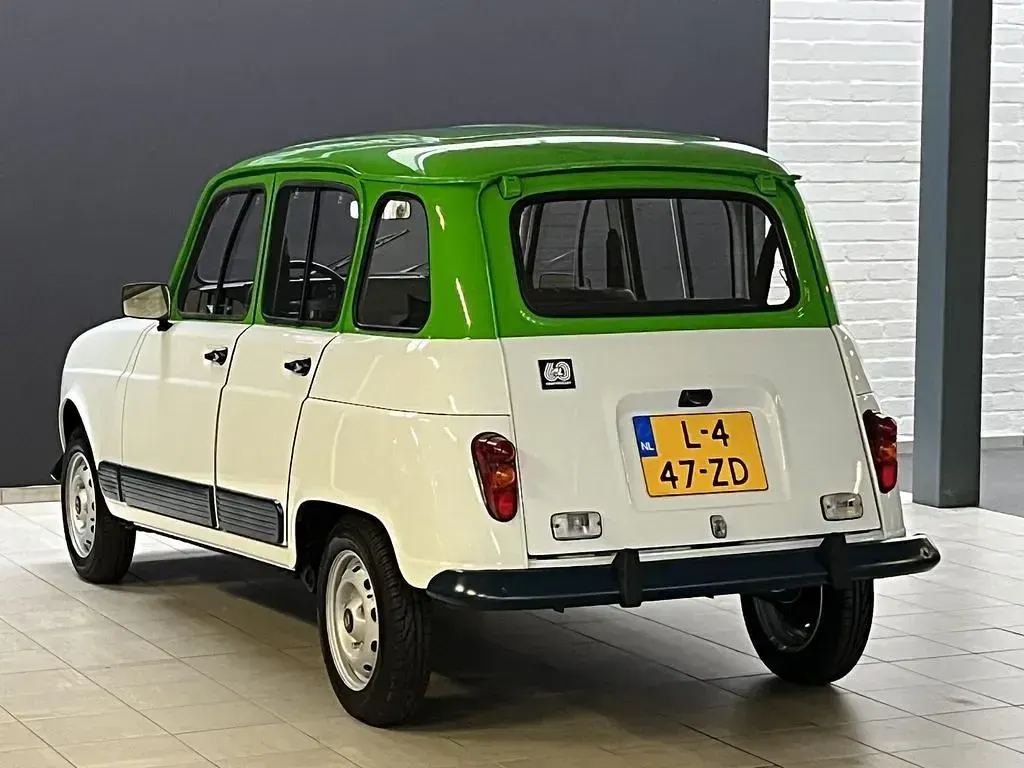 Gebraucht Renault R4 122 PS (89 kW) 1991 Weiß Limousine