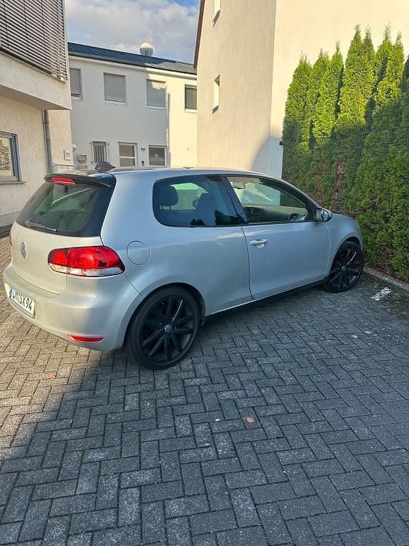 Grau Gebraucht 2009 VW Golf VI Coupé | 2.999 € (Guter Preis) - Bild 1/4