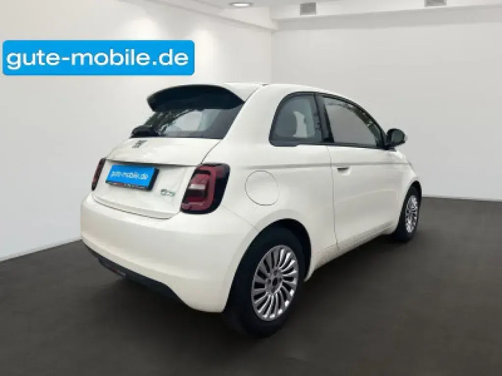Gebraucht Fiat 500e Basis 86 kW (118 PS) 2023 Weiß