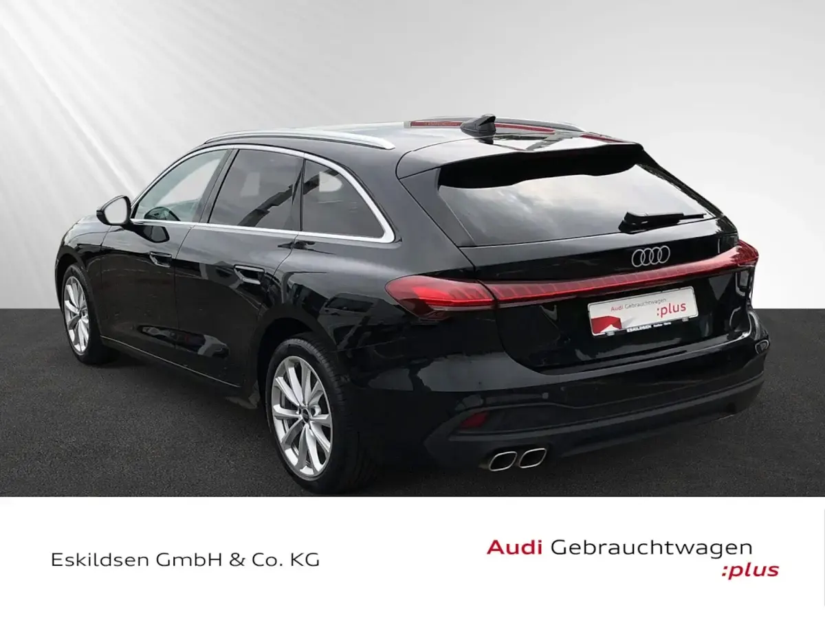 Gebraucht Audi A5 Sport 204 PS (150 kW) 2025 Mythosschwarz metallic Kombi