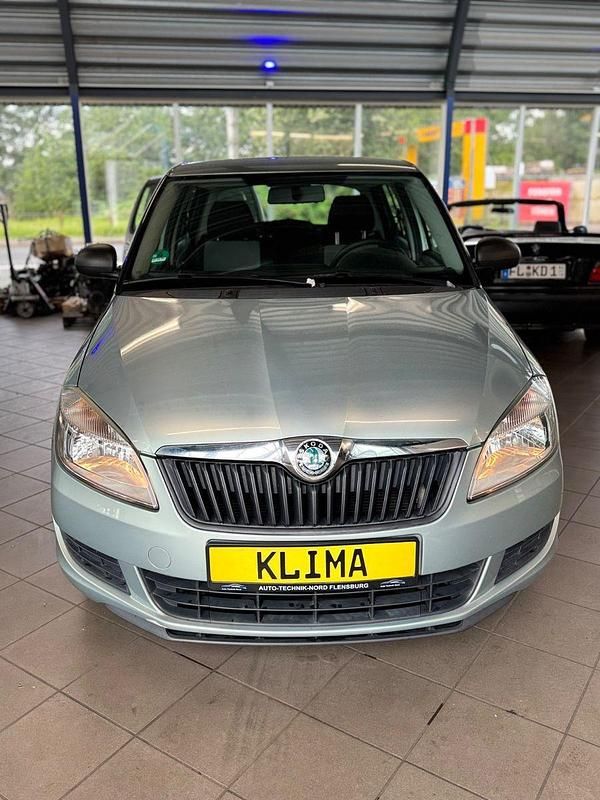 Gebraucht 2010 Skoda Fabia Classic Kleinwagen | 4.250 € (Teuer) - Bild 1/4