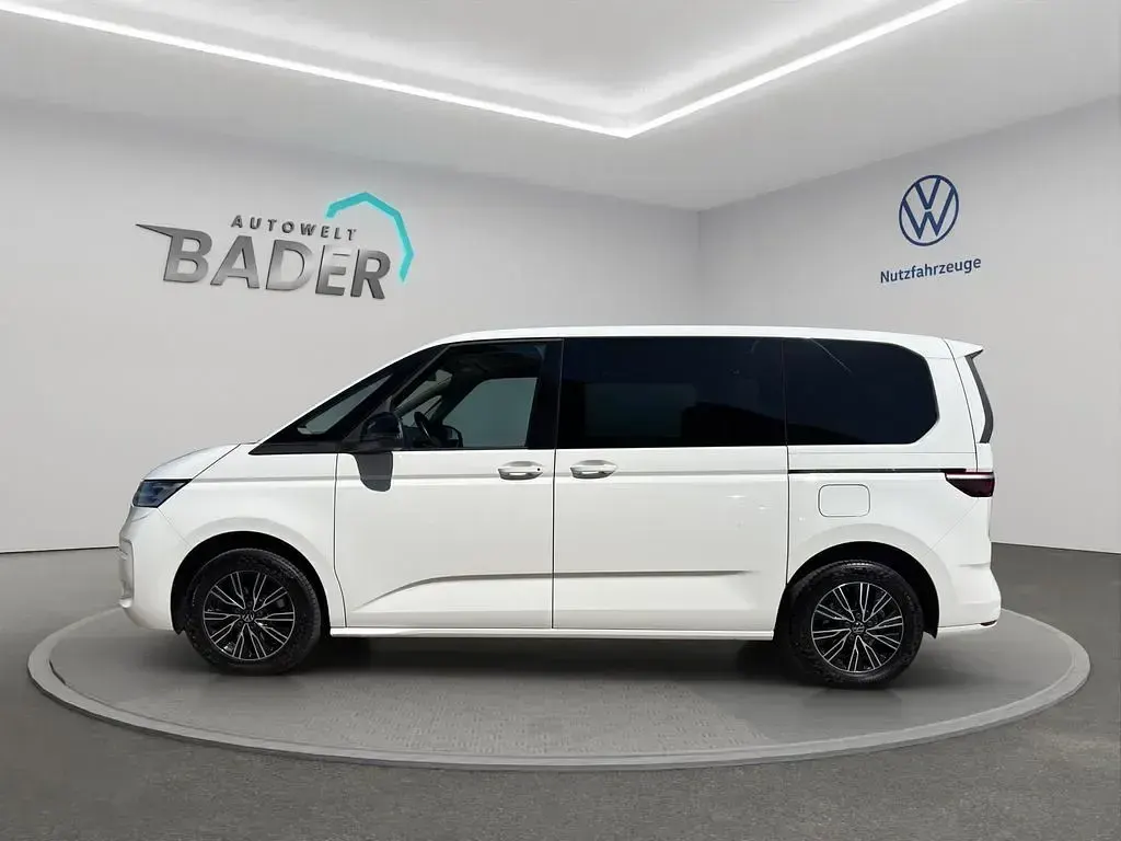 Usado VW Multivan Life 150 HP (110 kW) 2023 Branco Monovolume