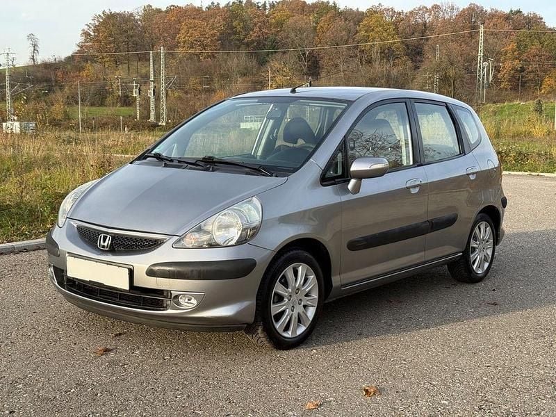 Silber Gebraucht 2005 Honda Jazz ES Kleinwagen | 4.750 € (Etwas zu teuer) - Bild 1/4