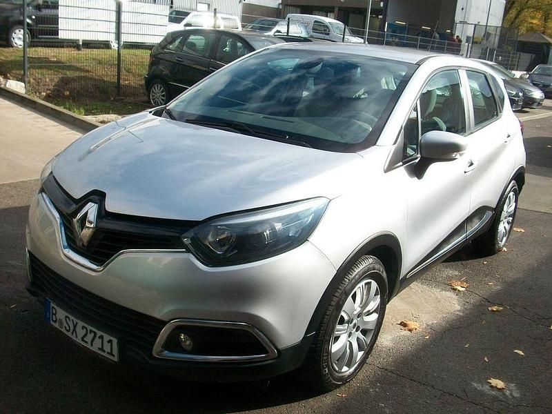 Silber Gebraucht 2014 Renault Captur Dynamique SUV | 7.900 € (Guter Preis) - Bild 1/4