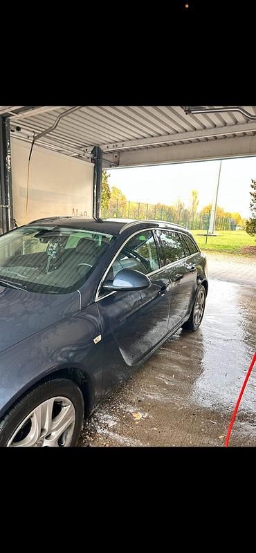 Gebraucht Opel Insignia 160 PS (117 kW) 2010 Blau Kombi