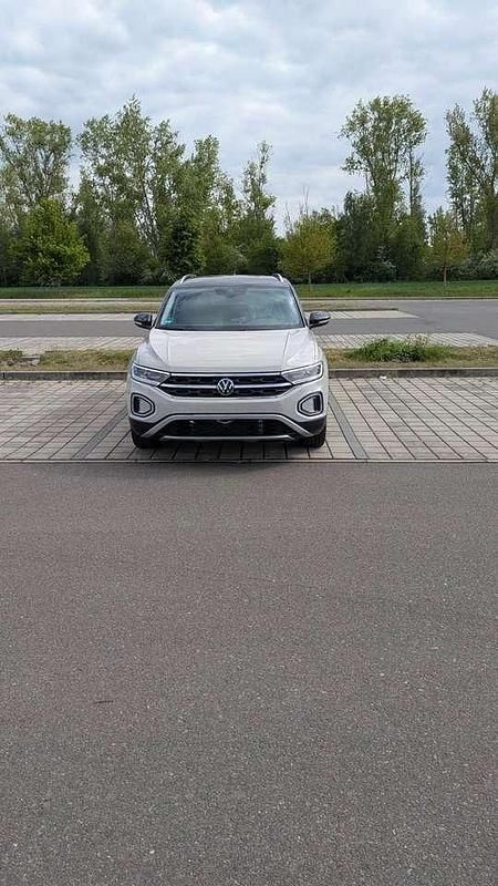 Gebraucht VW T-Roc Style 110 PS (80 kW) 2024 Grau SUV