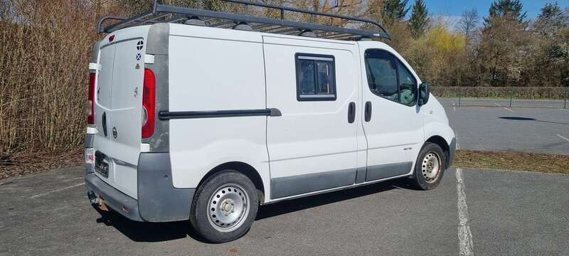 Weiß Gebraucht 2011 Nissan Primastar Van / Kleinbus | 5.800 € (Fairer Preis) - Bild 1/4