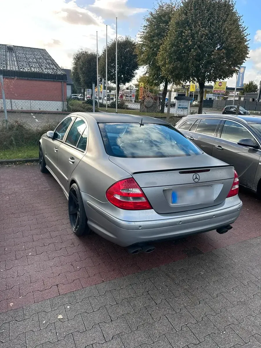 Gebraucht Mercedes E500 306 PS (225 kW) 2003 Andere farben Limousine