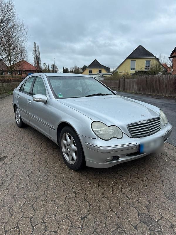 Gebraucht Mercedes C240 170 PS (125 kW) 2001 Silber Limousine