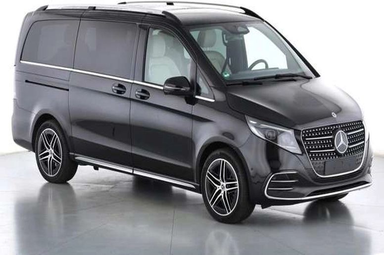 Schwarz Gebraucht 2024 Mercedes V300 Avantgarde Van / Kleinbus | 113.703 € - Bild 1/4