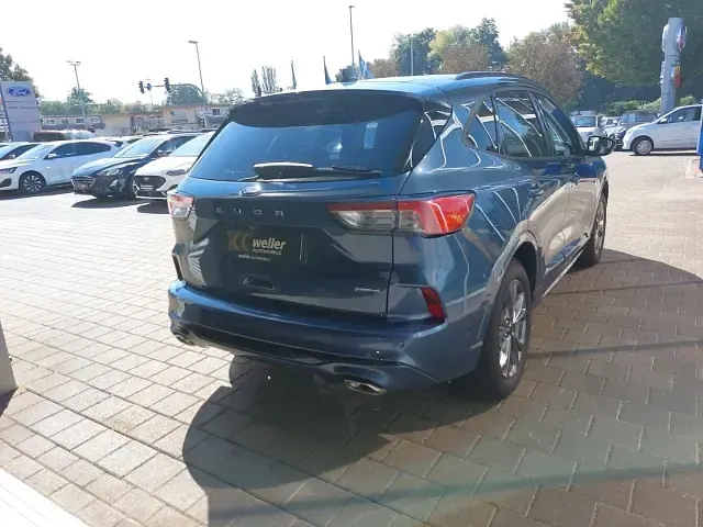 Gebraucht Ford Kuga ST-Line 190 PS (139 kW) 2023 Blau SUV