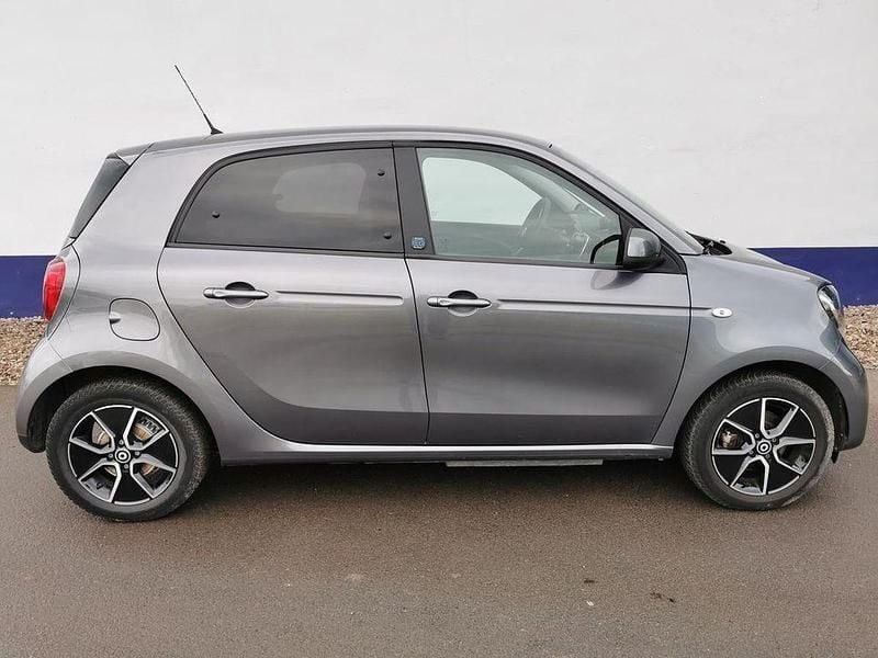 Gebraucht Smart ForFour Electric Drive Passion 60 kW (82 PS) 2021 Grau Limousine