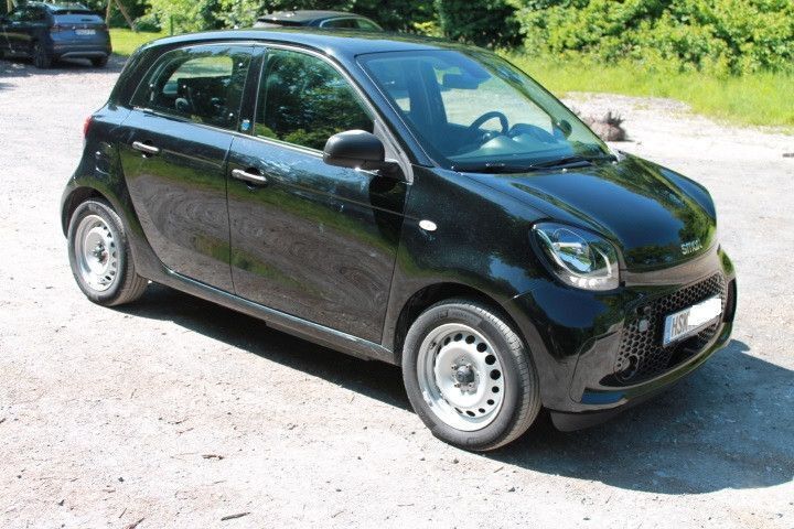 Schwarz Gebraucht 2022 Smart ForFour Electric Drive Kleinwagen | 8.300 € (Guter Preis) - Bild 1/4
