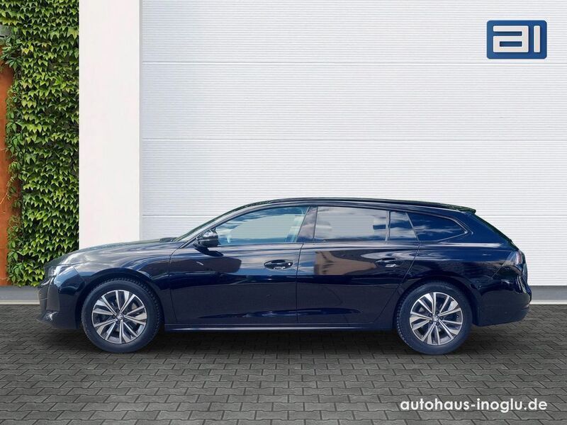 Gebraucht Peugeot 508 Allure 131 PS (96 kW) 2023 Lackierung schwarz perla nera/ Kombi