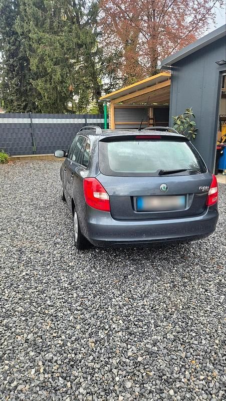 Gebraucht Skoda Fabia 69 PS (50 kW) 2010 Grau Kombi